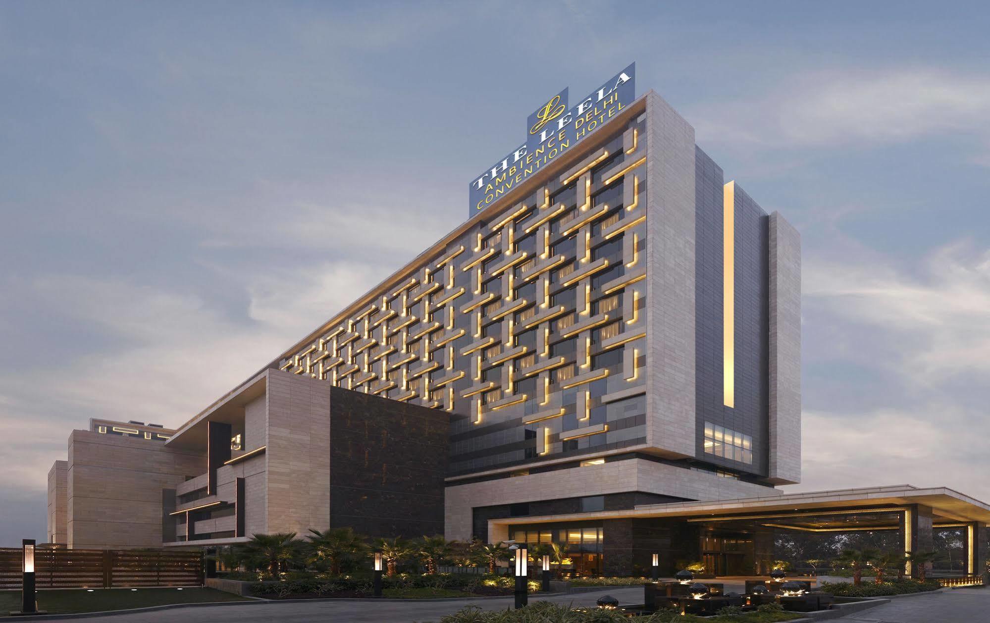 The Leela Ambience Convention Hotel Delhi Nova Deli Exterior foto The hotel in 2019